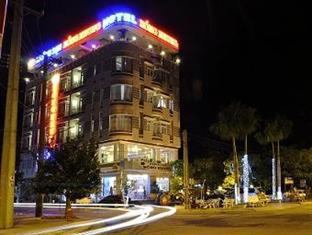 Hong Nhung Hotel Rạch Gia Exteriör bild